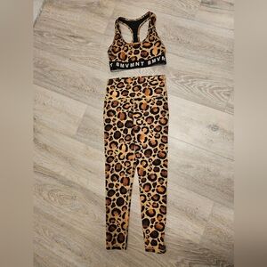 Leopard Print Leggings BUTI MVMNT with Black Waistband